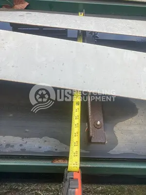 USED UNKNOWN MANUFACTURER: NEW 30 INCH CLEATED INFEED