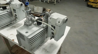 Used LEYBOLD TRIVAC _UNKNOWN_ Vacuum Pumps | OCO Industrial #1633781