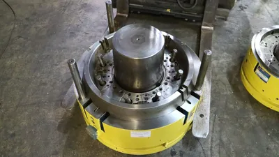 USED Injection Mold 5 Gal Screw Top