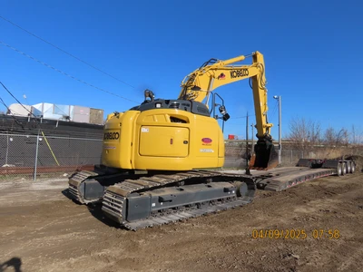 USED 2022 Kobelco SK230SRLC-7