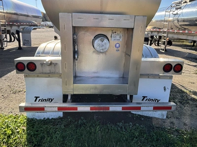 Used 2021 WALKER MILK TANKER TRAILER Liquid Supply Trailers Michigan US | Miedema Asset Management Group #1709528