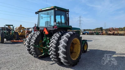 USED 1983 JOHN DEERE 4250