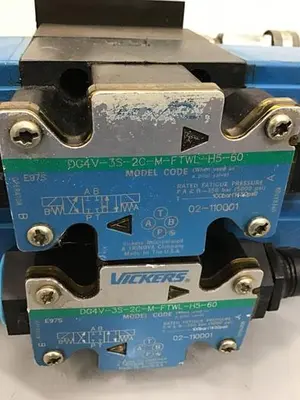USED VICKERS DG4V-3S-2C-M-FTWL-H5-60