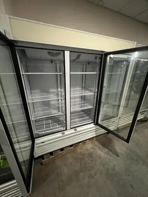 Used TURBO AIR TGF-72SDW Display Refrigerators Florida US | BAM Discount Restaurant Equipment #1390435