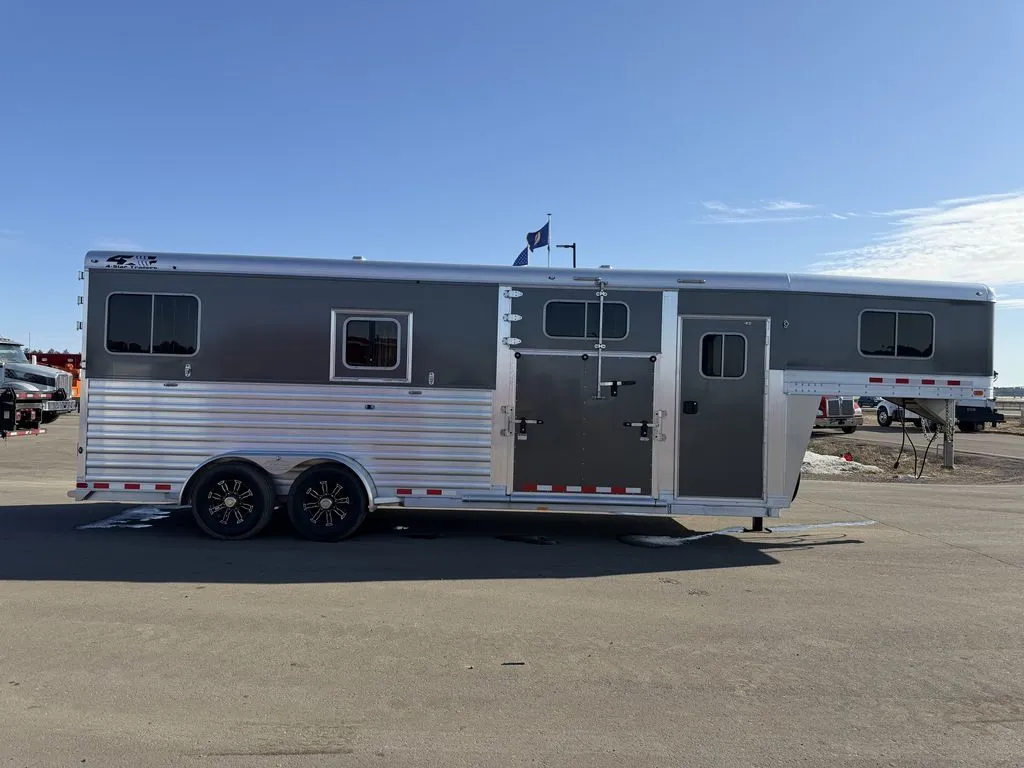 New | in-Stock 2025 4 STAR HORSE TRAILER Livestock Trailers Minnesota US | Carco Truck & Equipment #1513893