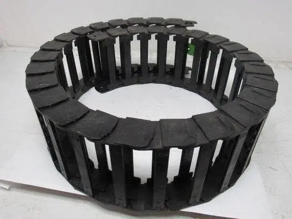 Igus 35.3.250 7" x 1-1/2" ID Drag Chain Cable Energy Chain 6'