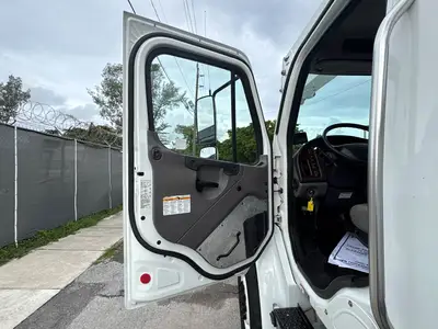 Used 2019 FREIGHTLINER M2 106 Tractors & Trailers Florida US | Truck and Van Outlet #1506263