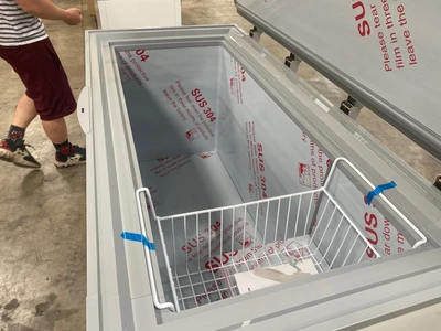 171-0382 55" Solid Top Self Contained Ultra Low Temperature Chest Freezer