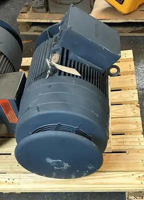 Used SIEMENS 1LG4-207-4AA64 A.C. Motors Ohio US | Surplus Asset Holdings #1403193