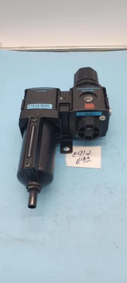 USED Wilkerson F18-02-SH00 + R19-02-CA00