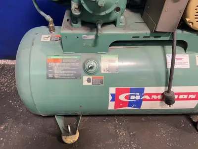 Used CHAMPION HR1012 Tank Mounted Air Compressors Ohio US | HGR 24 #1290306