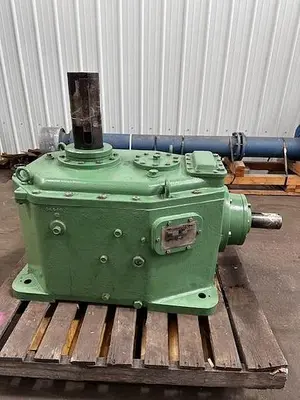 Amarillo 1712.5   Right Angle Double Reduction Cooling Tower Gearbox   Ratio 14.1
