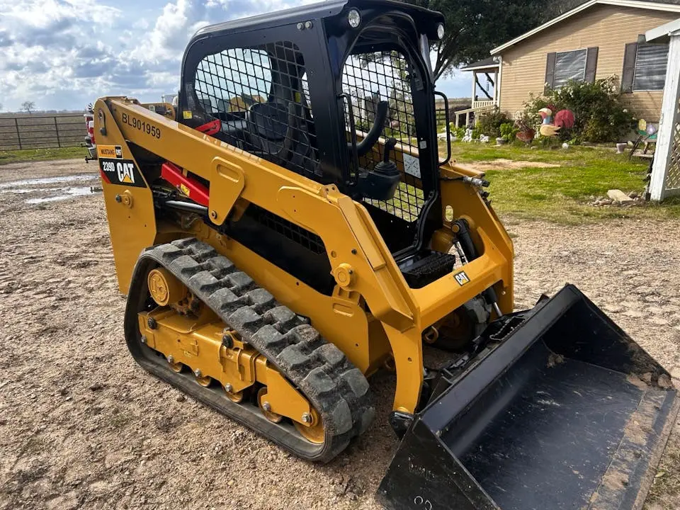 USED 2017 Caterpillar 239D
