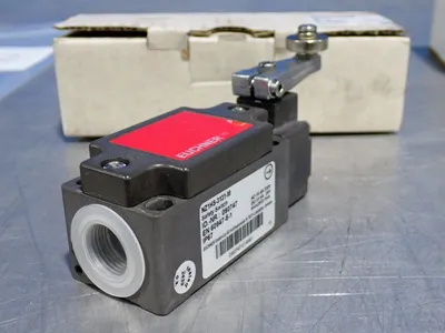 Used EUCHNER 090747 Relays & Switches Ohio US | HGR 24 #907406