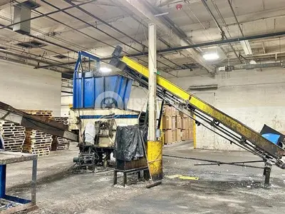 Unknown Manufacturer: Used Plastics Wash Line