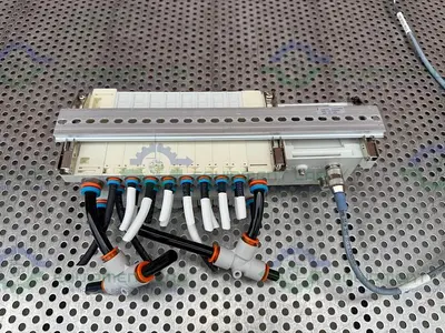 USED SMC EX-250-SDN1 INTERFACE SERIAL UNIT W/ 8 SMC VQ2A01N-5B- X65 SOLENOID VALVE