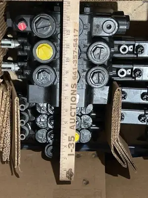 Hydraulic Valve Bank
