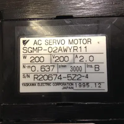 USED YASKAWA SGMP-02AWYR11