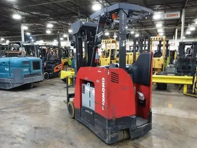 USED 2022 RAYMOND 425-C50QM