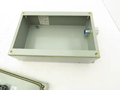 SCE-6PBI Pushbutton Control Station Enclosure Start/Stop/Reset 6-Button Box