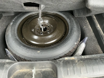 USED 2019 JEEP CHEROKEE