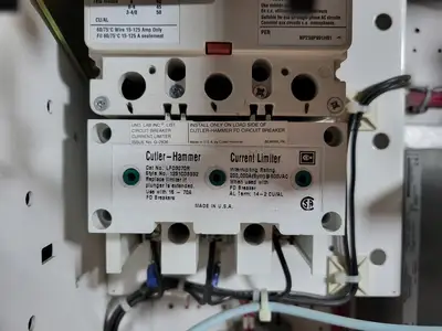 Used EATON SVX002A1-5A4N1 Switchgears British Columbia CA | Lenmark #240177