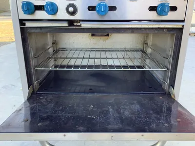 152-0390 Castle F330 24" 2 Burner Char-Broiler with 1 Oven