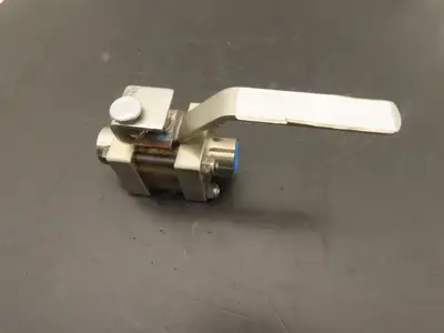 Contromatics 298-00-204 Stainless Steel 3pc Ball Valve 1/2" Socket Weld 700 WOG