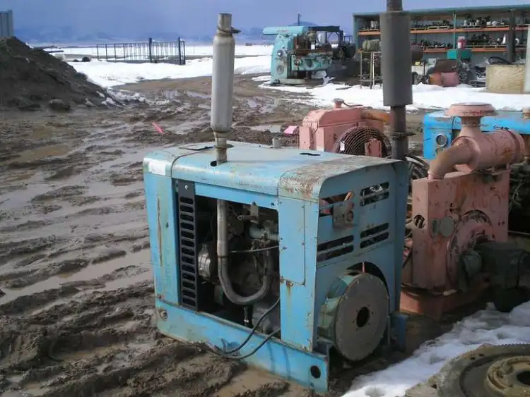 Used CHRYSLER 225 Gas Engines | Power Zone Equipment #971351