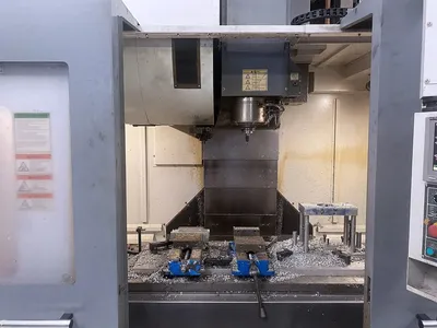 2015 AKIRA SEIKI HV5.5A Vertical Machining Centers | Tight Tolerance Machinery (3)