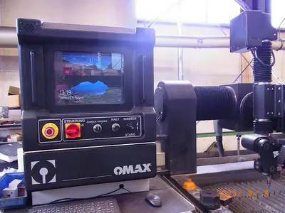 USED OMAX 2626 JETMACHINE CENTER