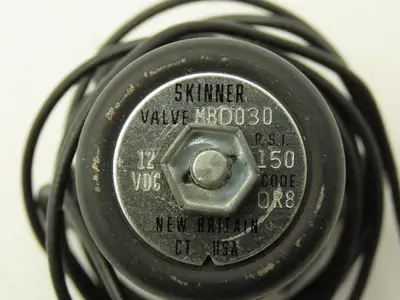 Honeywell Skinner MBD030 Solenoid Valve 3-Way NC 12VDC 150 PSI 1/16" NPT