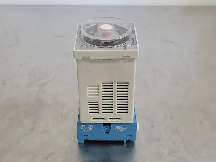 Used FINDER 88.12.0.230.0002 Misc Electrical & Power Parts British Columbia CA | Lenmark #251396