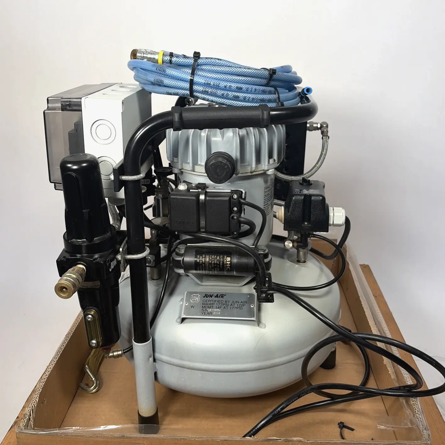 USED Jun-Air Jun-Air Compressor Model 6