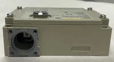 Used OMRON D4BL-2CRA Miscellaneous Equipment (Electrical & Power) | Surplus Asset Holdings #1188380