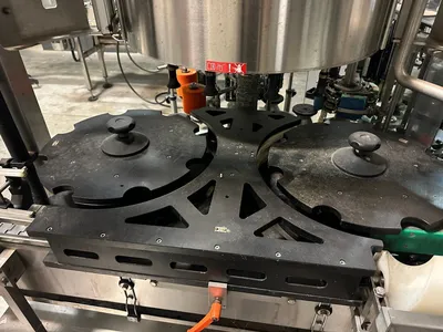 USED KOSME Glass Carbonated Bottling Line
