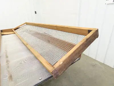 Used CARDWELL _UNKNOWN_ Vibratory Conveyors Indiana US | Arrow Industrial #1368025