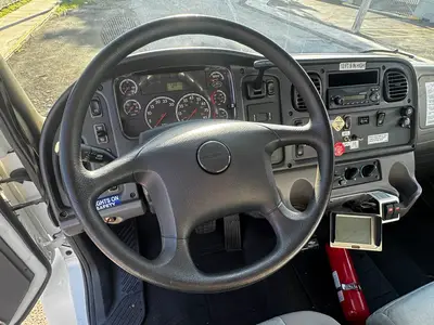 Used 2014 FREIGHTLINER M2 106 Tractors & Trailers Florida US | Truck and Van Outlet #1506257
