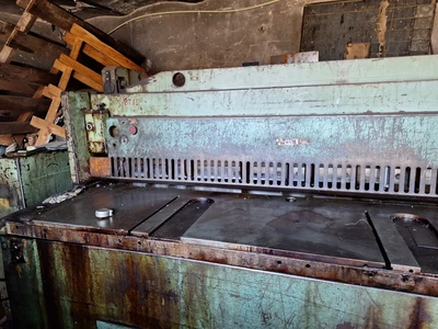 Used 1973 PIESOK NTE 2000/6.3 Power Squaring Shears (Inch) CZ | Amaron s.r.o. #1278537