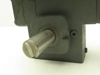 Winsmith 924MDN Gearbox 30:1 Reducer 58 RPM Dual Shaft 143/145TC *Broken Flange*