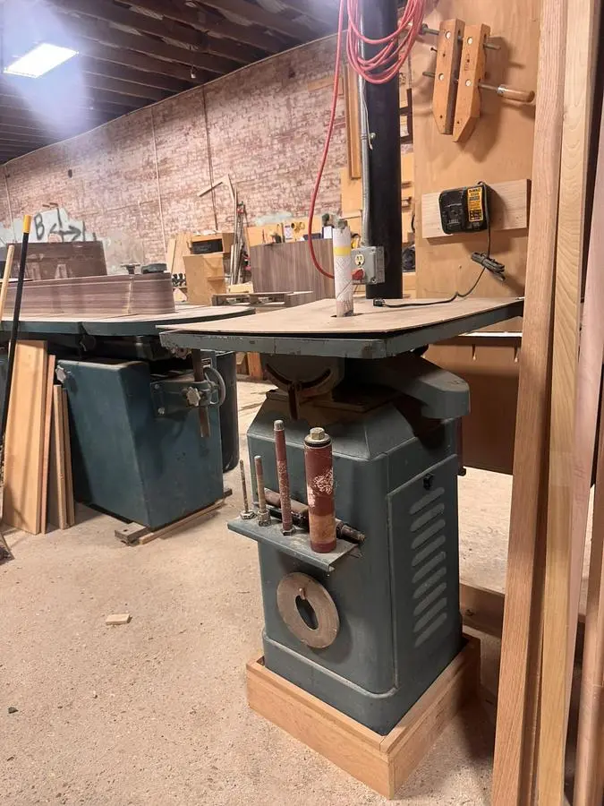 Used ENLON OSCILLATING SPINDLE SANDER Woodworking Sanders Texas US | South Texas Machinery #1338163
