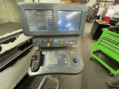 USED 2000 HURCO VMX64
