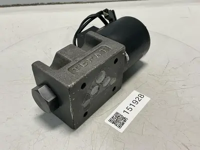 USED YUKEN DSG-03-2B2-D24-50210