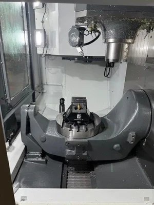 2023 HAAS UMC-500SS Universal Machining Centers | Toolquip, Inc. (5)