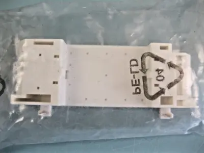 NEW Schneider Electric LAD4RCU