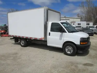 Used 2022 GMC SAVANA 3500 Box trucks Manitoba CA | Conquest Truck & Auto Sales #1421349