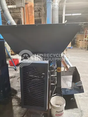 Unknown Manufacturer: Used Hopper with 3HP 10" Auger