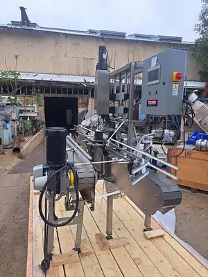 Capper, Inline, Chuck Screw Capper, Automatic, Cap Feeder #C745456