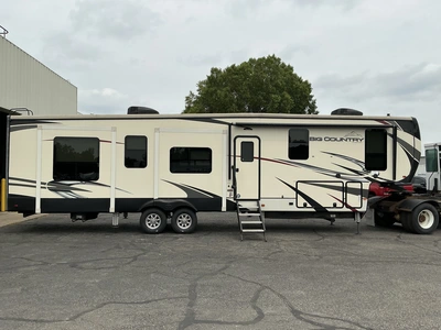 Used 2019 HEARTLAND BIG COUNTRY 3806RKD Campers, Caravans, Motorhomes Michigan US | Miedema Asset Management Group #1334395