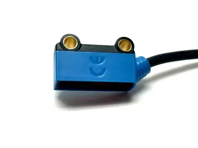 WL2S-2K3230 | SICK  Miniature Photoelectric Sensor 1064594 - New – Open box